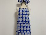 キッズエプロン＆三角巾・150サイズ北欧調サークルフラワー・キャンバス・青/水色/黄色の画像