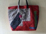 リネンのコラージュと刺し子のバッグ『曲線と面』の画像