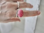 [薔薇のつぼみのimperial rhodonite]ringの画像