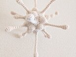 133.手編みの吊り下げオブジェ〈Pop Ball〉M