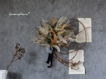 wreath「茜雲」№３　　グレビレアゴールドとパンパスグラスのリース　　　　ドライフラワーリース　　　ハーフリースの画像
