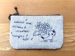 手刺繍の小さい財布（小銭入れ、カードケースサイズ）猫タイプの画像