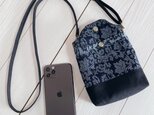 花柄岡山デニム　倉敷帆布　　バイカラー　スマホポシェット　スマホショルダー　スマホポーチ　　（インディゴ、ブラック）の画像