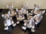 オオカミキーホルダー(座り)の画像