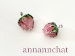 【 ヨーロッパ製　薔薇（バラ）ランプワーク　ピアス】ばら　ウクライナ　ペールローズ　紫