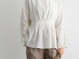 ★サンプルセール　1点のみ★おしゃれ印象になる大人のリネンブラウス　フレアブラウス　長袖48