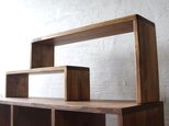 互い違い 可動スリム収納 天然木 収納棚 カウンターキッチン周りにもかんたん収納 観葉植物 ウォールナットタイプ