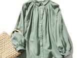 薄い水色　着回しの一枚になれる　麻のシャツ　麻100％　長袖　薄緑色　220606-3の画像