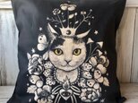 星月猫★「Queen」アート　クッションカバー　45㎝クッション対応　コットン100％ 猫 キノコの画像