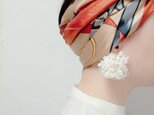 白い花のブーケ　イヤリングの画像