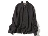 ★サンプルセール　1点のみ★大人に似合う　上品なマルエリシャツ　長袖シャツブラウス　ブラック　220307-1の画像