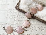 Pink shell braceletの画像