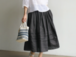 纏うだけで気分が上がるギャザースカート ピンタック入り　裏地付き　230704-1