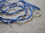 ブルー刺繍糸のロングネックレスの画像