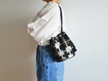 数量限定！2way イタリア製モヘア混 チェックラメ ポシェットマリン　ブラック×ゴールドの画像