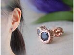 9月誕生石サファイアピアス・透かし細工が美しいサファイヤ一粒石ゴールドピアス (p-fil32-08g)ニッケルフリー