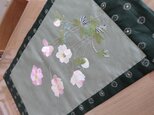 ヴィンテージ着物からタペストリー　秋明菊の画像