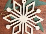 木製 オーナメント8cm 雪印 Draco [HOL-16-S]クリスマス スノーフレーク 白樺の画像