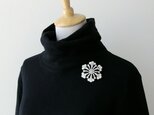 雪の結晶＊ビーズ刺繍のブローチ【送料無料】の画像