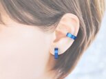 【再販】〈軽い〉〈痛くない〉2wayロイヤルブルーフラットリングイヤリング・イヤーカフ〈直径約14㎜幅約5㎜〉(両耳)(調節可)