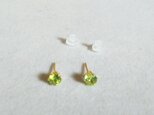 再販：宝石質ペリドットファセットピアス（4ミリ）