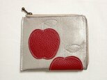 りんごのハーフ財布の画像