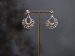 Doily / earrings - SILVERの画像