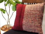 あたたかみある風合いの裂き織りクッションカバー