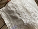 ハンドメイドフリー　クロス 洗いざらしクタクタ児島リネン　ナチュラルお花刺繍レースの画像