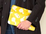 手帳型iPadケース【アヒル＊イエロー】三折りスタンド機能付プラケースタイプの画像