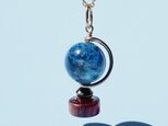極上ラズライトによる地球儀のネックレス　～Globe Necklaceの画像