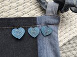 革の刺繍ブローチ『HEART❦』ターコイズBLUE（牛革）の画像