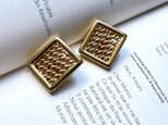 YM143-【 Monet 】モネ・ヴィンテージイヤリング Gold-tone rectangular mesh design