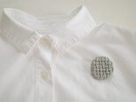 Smocking brooch・グレー(小)の画像