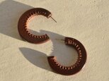 C【レザーピアス】"brown"の画像