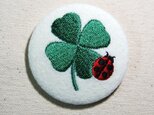 東欧をイメージした刺繍缶バッジ　is002