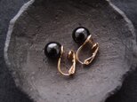 Black Onyx Clip Earrings／ブラックオニキス クリップイヤリング（10mm／gold）の画像