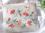 母の日ギフト「カーネーション」手刺繍ポーチの画像