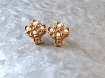 PA221-【 AVON 】エイボン・ヴィンテージピアス Gold Tone Pearl Basket of Flowersの画像