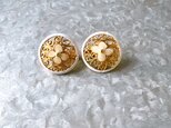 Y1046-ヴィンテージイヤリング U.S.A. Cream color floral openwork plantの画像