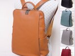 ★リュック★本革★レディース★収納ポケット７つ★A4★軽量★キャメル色・スモーキーミズイロ・グレー色・ワイン色・クロ色★