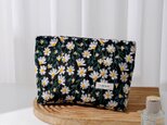 ジャガード織り　デージー　雛菊　上品　花柄　麻　黒　大きめ　コスメ　化粧ポーチ　おむつポーチ
