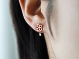 花びら揺れる 透かし桜のピアス ピンクゴールド