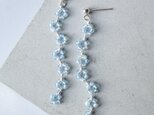 「ネモフィラの花冠」アクアマリン ピアス イヤリング 天然石 誕生石 春 シルバー silver925 金属アレルギー対応の画像