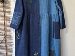古布リメイク スタンドカラー前開きワンピース 襤褸 ゆったりサイズ 着物リメイク boro 藍染 型染