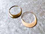 P647-ヴィンテージピアス U.S.A. 1980s Gold Tone Reversible Harf Moonの画像