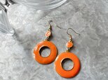 P654-ヴィンテージピアス U.S.A. 1980s Gold Tone Orange Enamel Paint Hoop