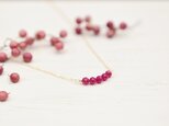 【14kgf ネックレス】ベリー シンセティックルビー 天然石・7月誕生石