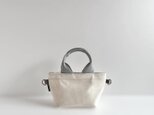 帆布のポシェット・まるもちpetit＊生成り×グレーの画像