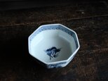 八角で素敵◆見込みに麒麟。瀬戸焼　黒染付八角鉢　骨董・antiques 中国美術　大正~昭和初期の画像